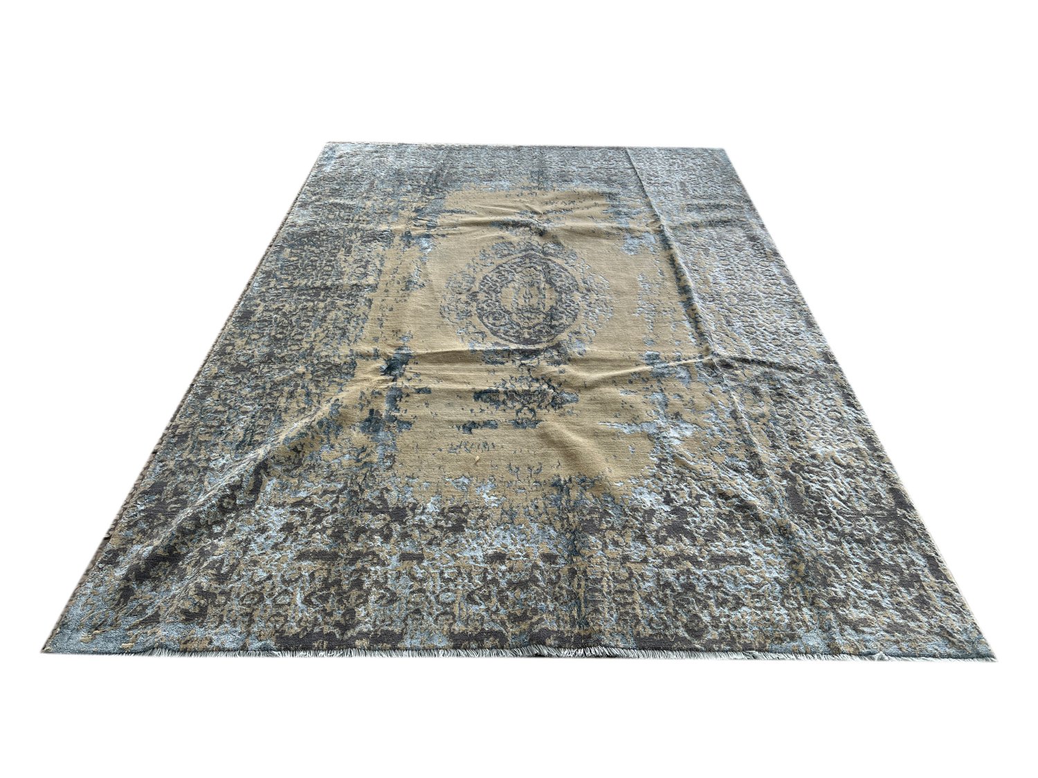 فرش پشمی ماشینی طبیعی و ارگانیک کد 0090 - زمینه کرم - حاشیه آبی کم رنگ