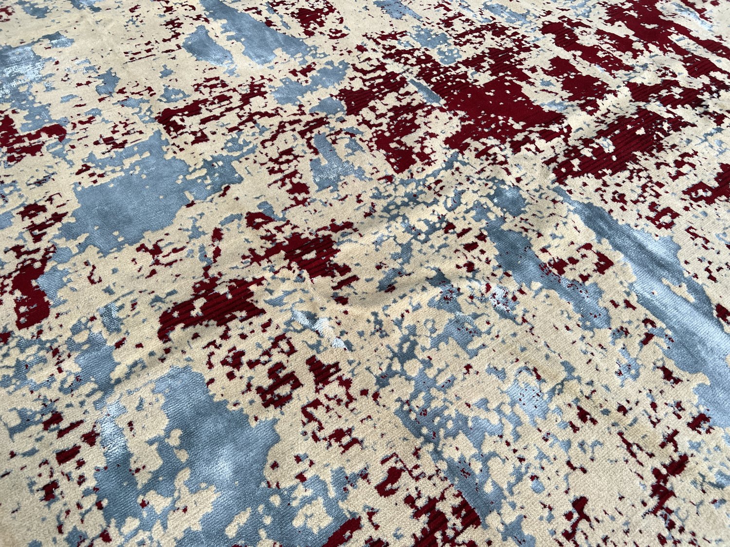 فرش پشمی ماشینی طبیعی و ارگانیک کد 0096 - زمینه کرم - حاشیه لاکی